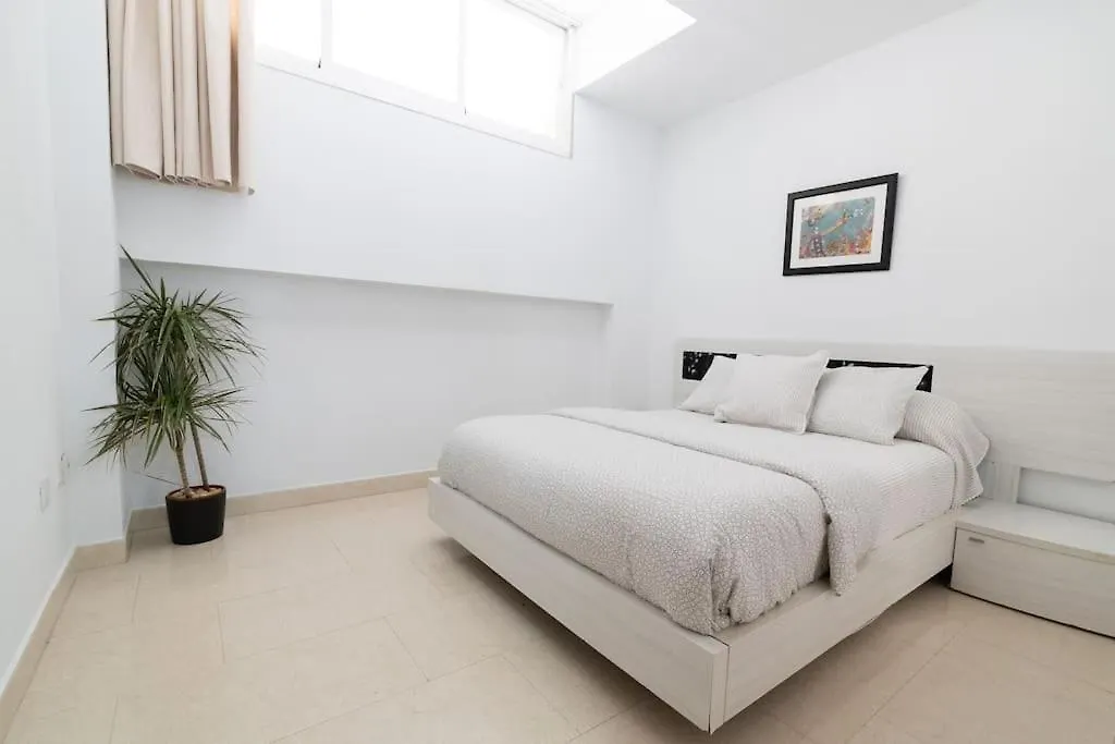 Moderno Apartamento En Cadiz 9 Min Andando De La Playa Victoria Con Garaje Apartment